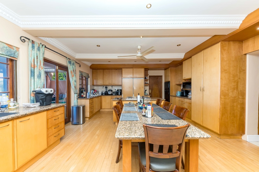 4 Bedroom Property for Sale in Oranjezicht Western Cape